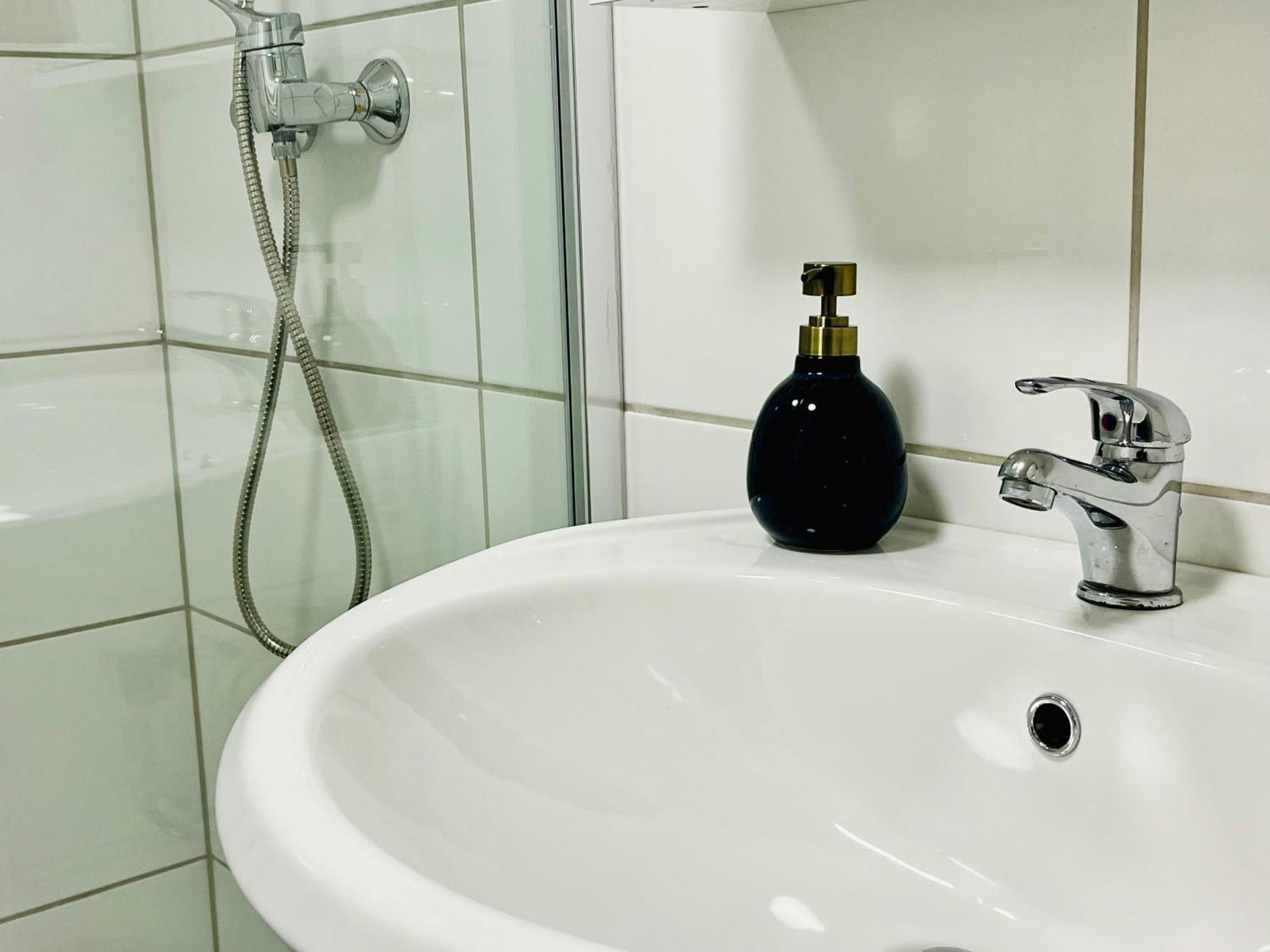 Aycatcherhomes - Top Lage I Zentral I Altstadt Marburg I Naehe Fluss Lahn I Wlan I Parterre Boutique Apartment Orion 外观 照片